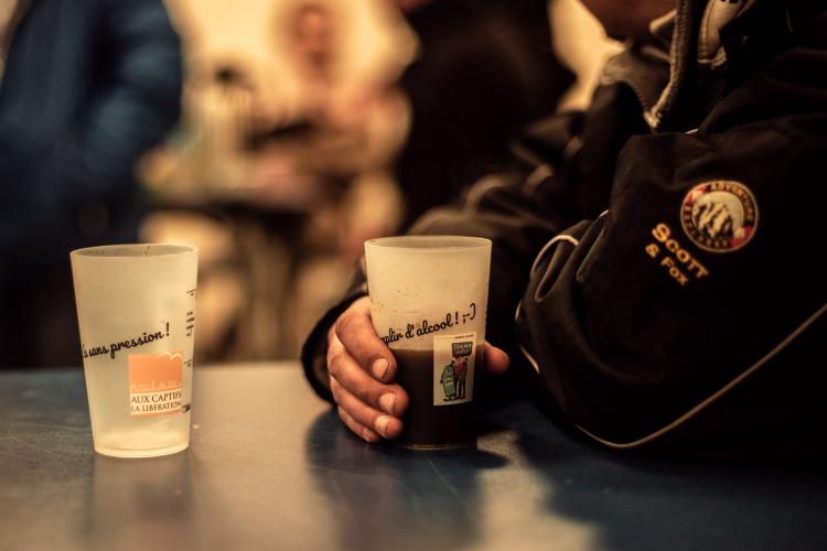 Un verre avec Léo Cloarec, quand accueil rime avec alcool